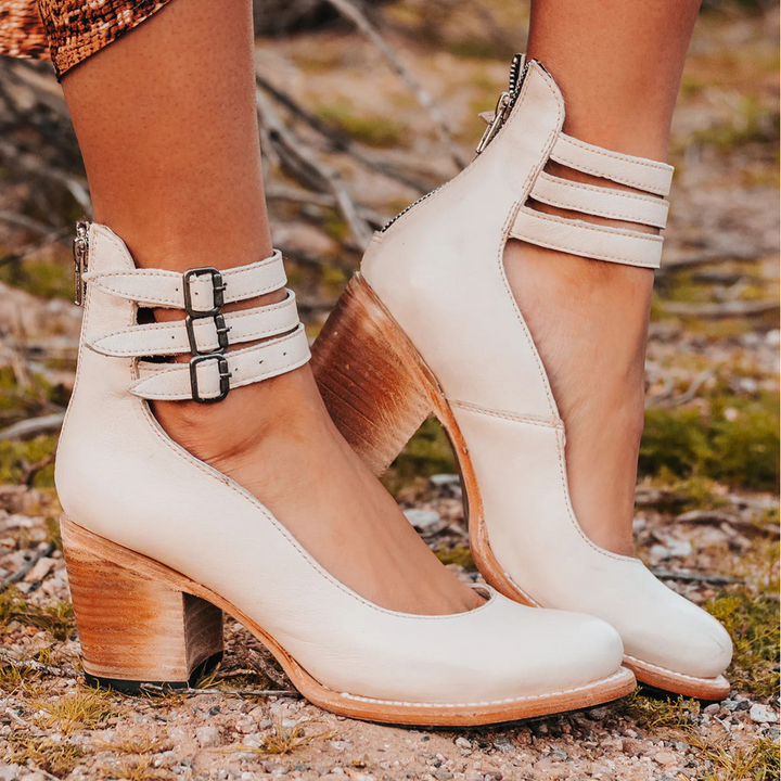 MELISSA | ELEGANT HEELS WITH STRAPS